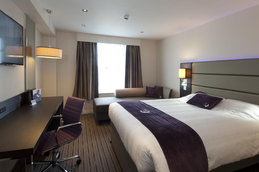 Premier Inn London Croydon West - Purley A23 Rum bild