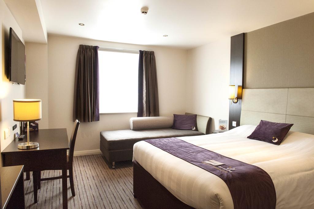 Premier Inn London Croydon West - Purley A23 Rum bild