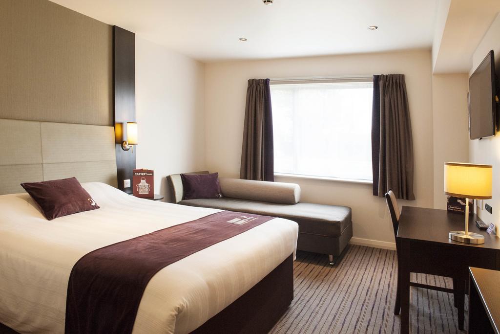 Premier Inn London Croydon West - Purley A23 Rum bild